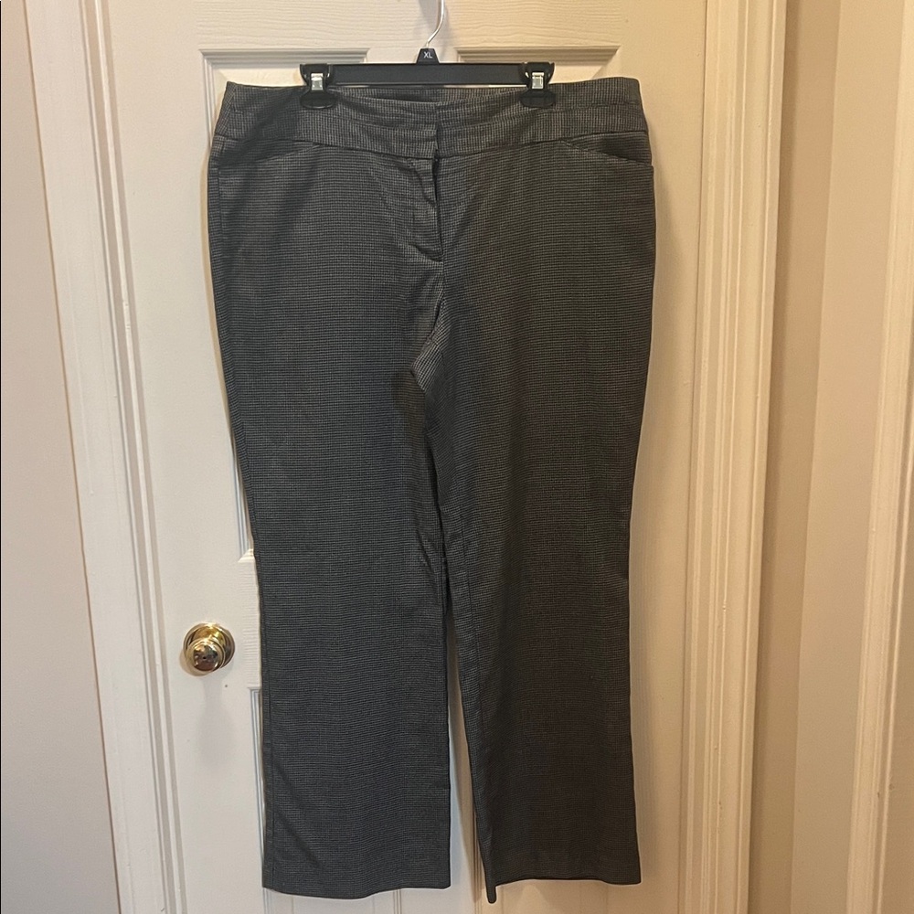 LOFT Black and White Patterned Pants